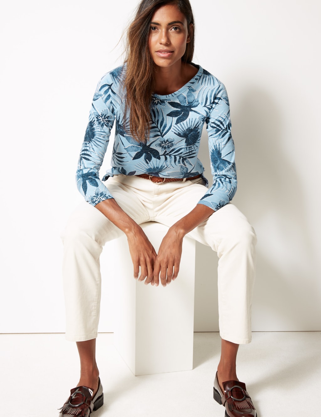 Printed Round Neck Raglan 3/4 Sleeve Top 1 of 4