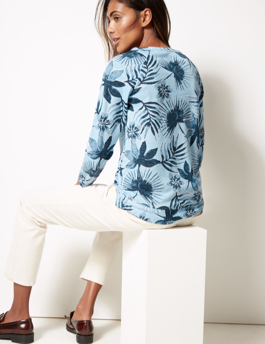 Printed Round Neck Raglan 3/4 Sleeve Top 4 of 4