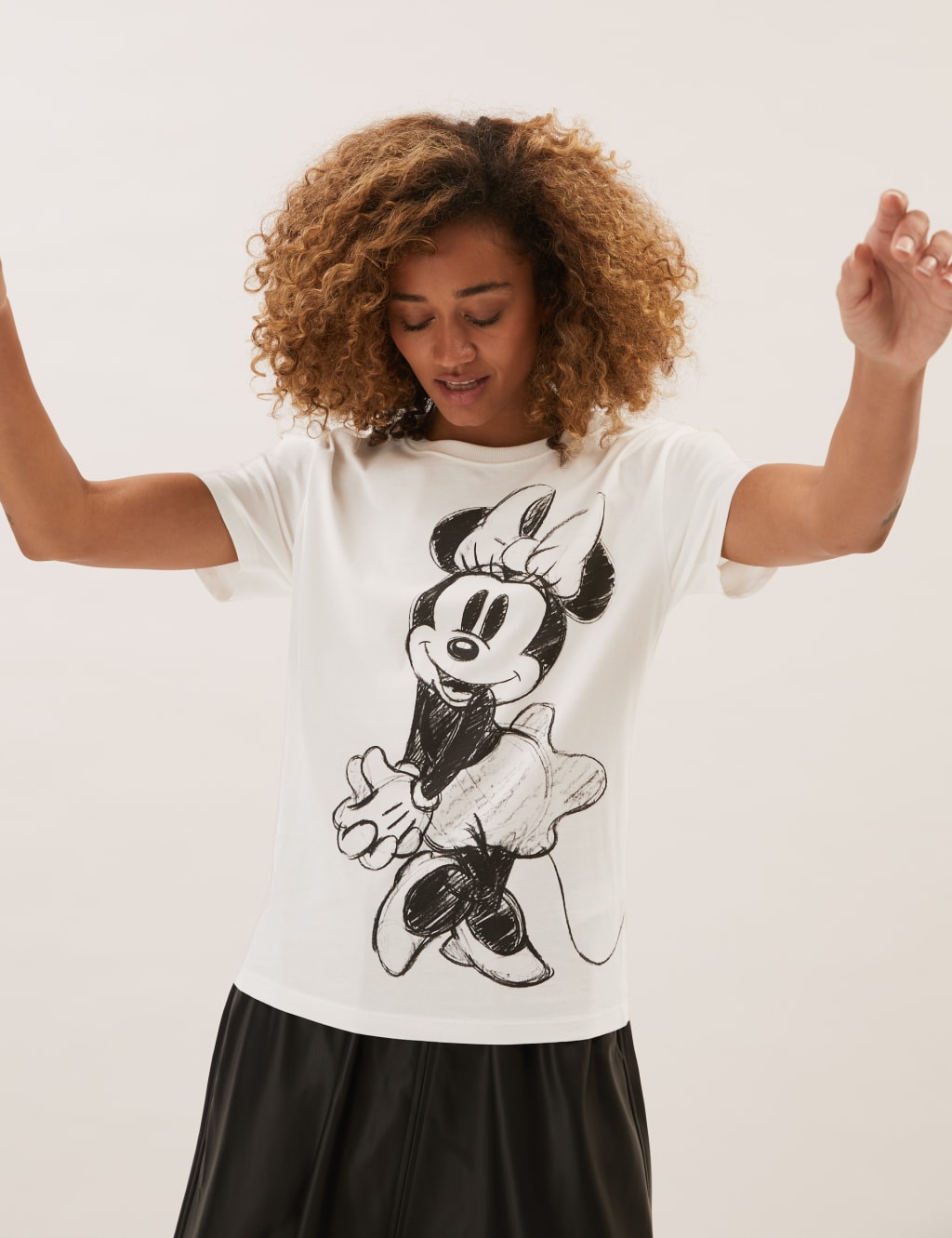Pure Cotton Minnie Mouse™ T-Shirt 3 of 7