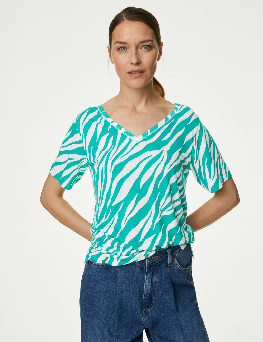 Linen Blend Printed V-Neck Top 4 of 5