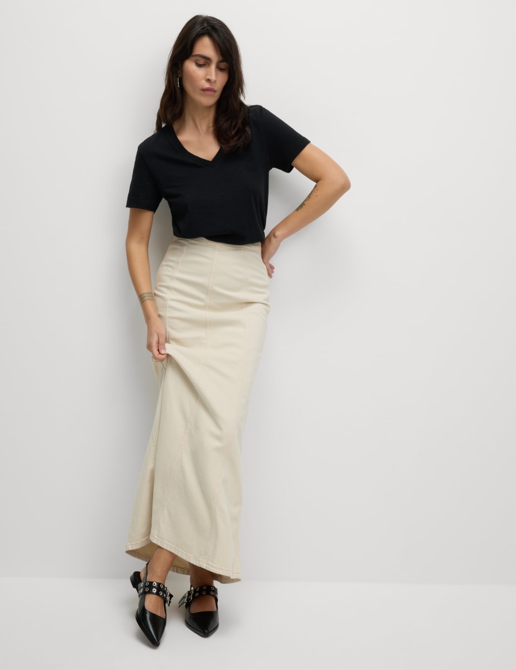 Pure Cotton V-Neck T-Shirt 3 of 5