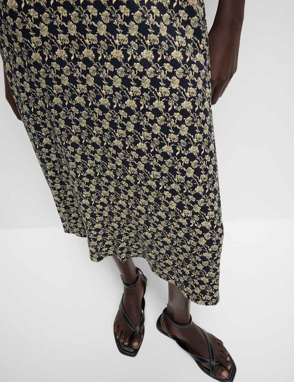 Floral V-Neck Midi Tea Dress 6 of 6