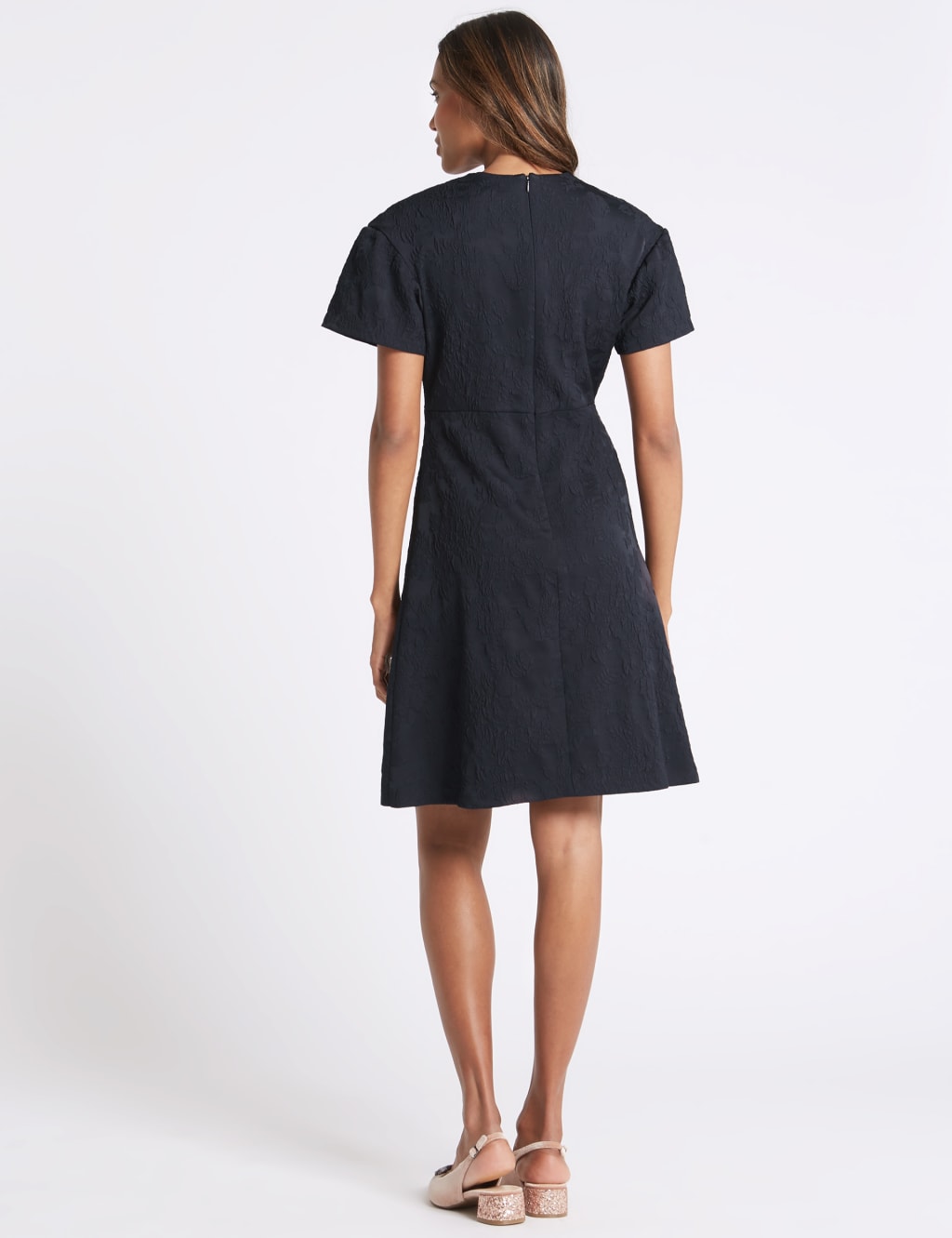 Embossed Jacquard Short Sleeve Shift Dress 6 of 7