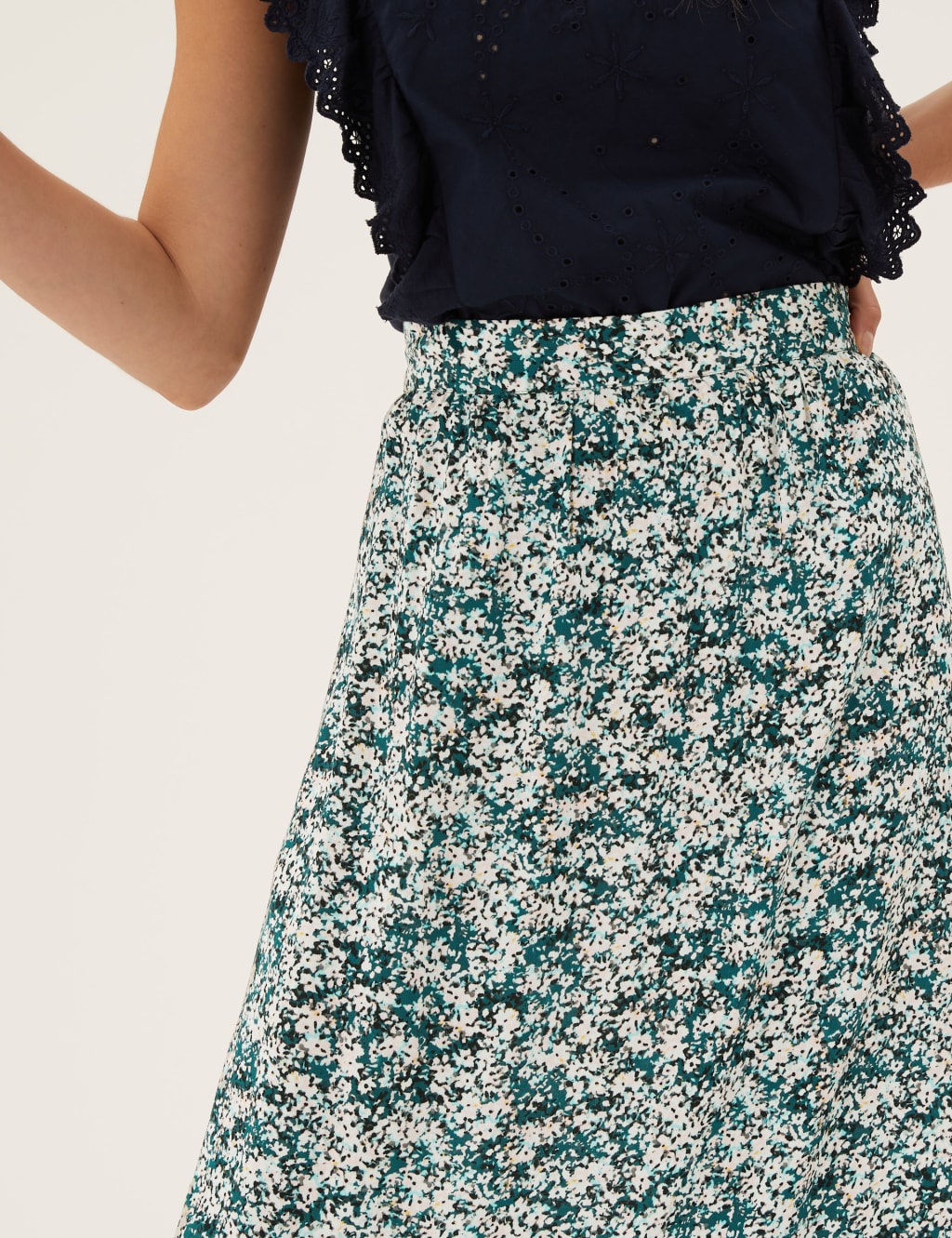 Floral Midaxi Tiered Skirt 3 of 5