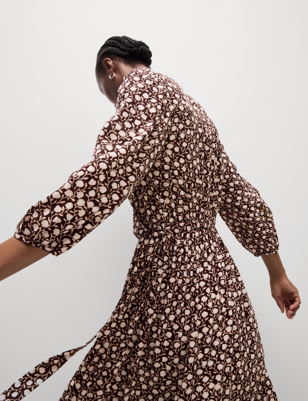 Printed V Neck Knee Length Wrap Dress