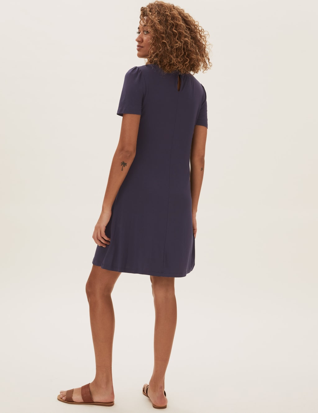 Jersey Knee Length Swing Dress 4 of 5