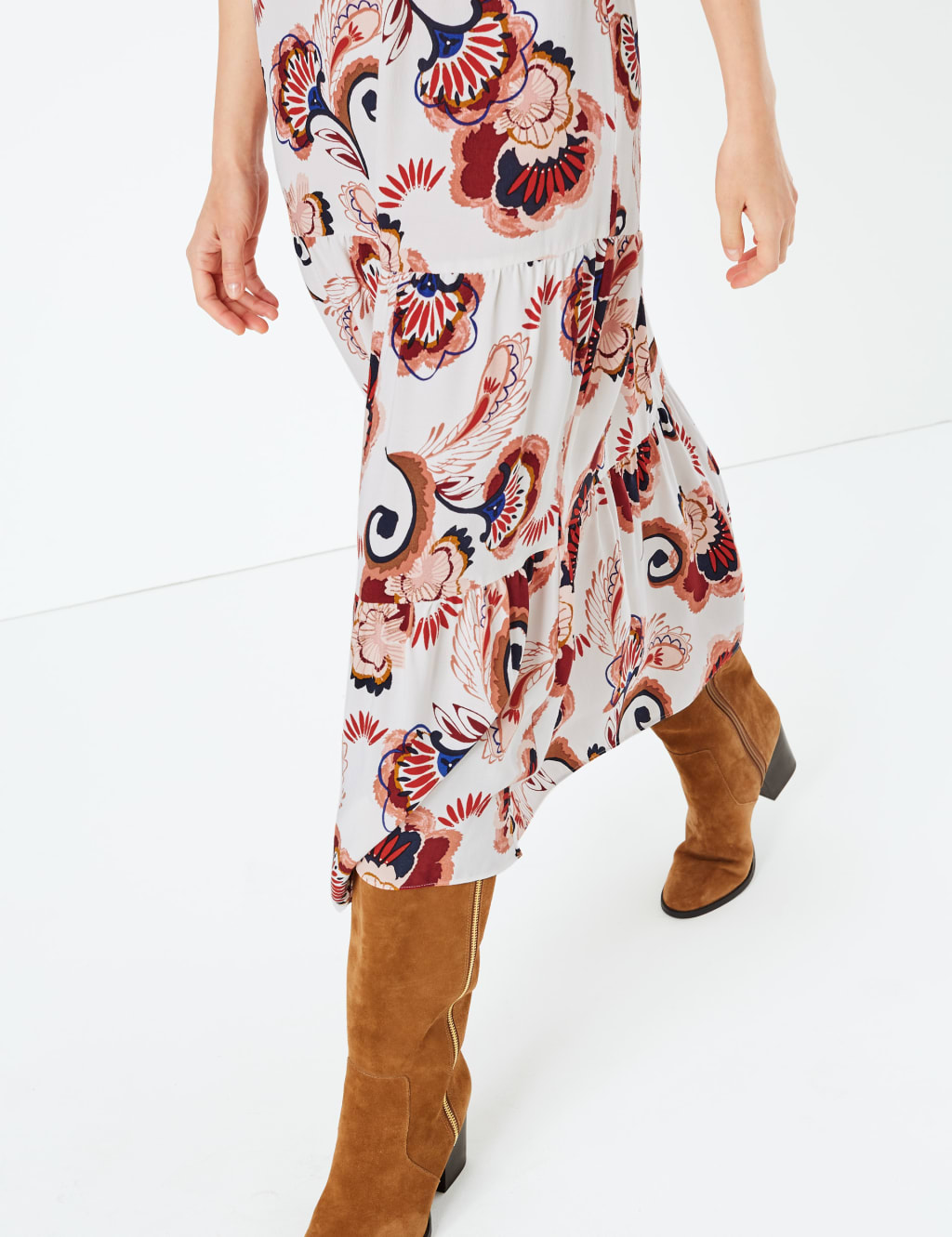 Printed Shirred Cuff Relaxed Dress 4 of 8
