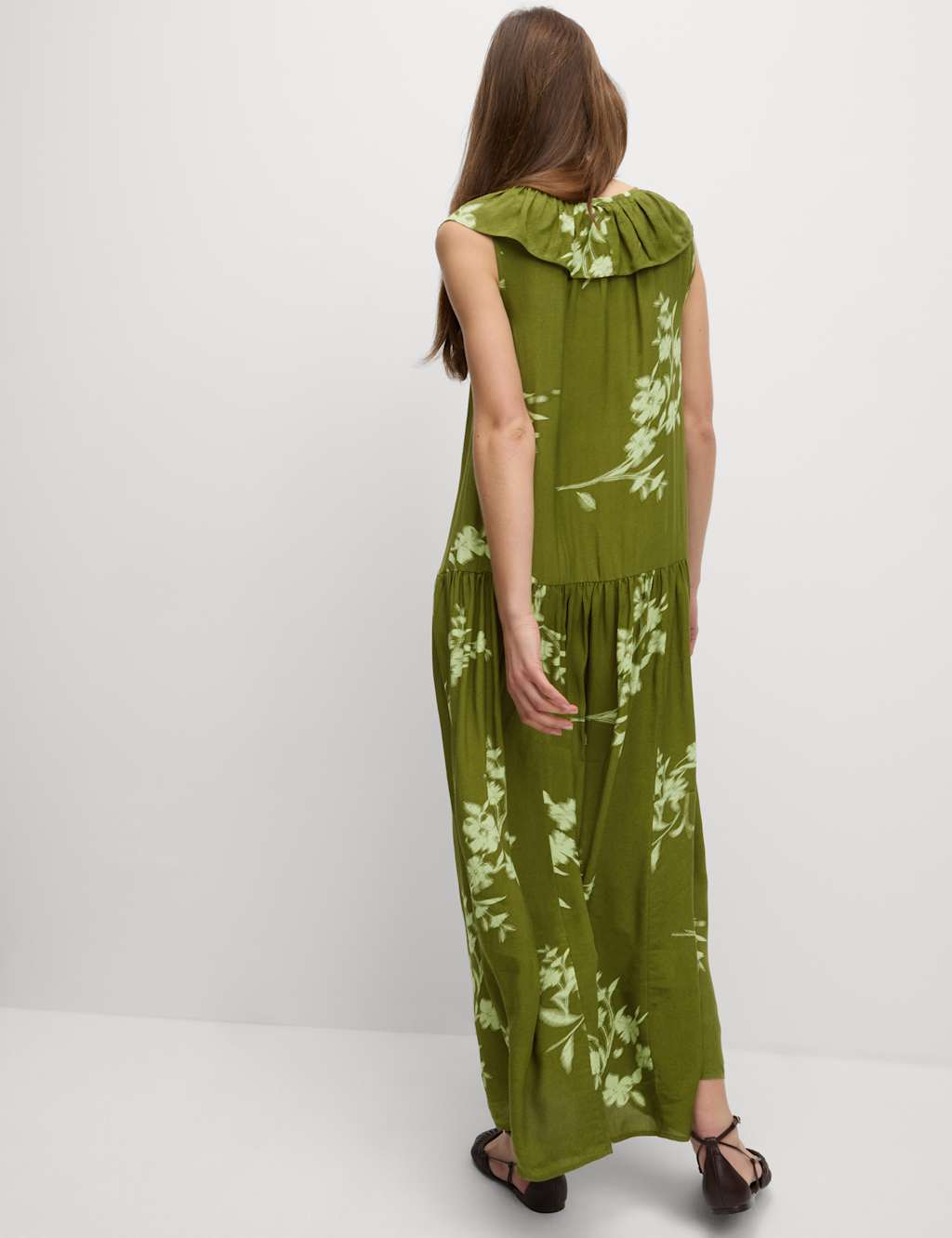 V-Neck Frill Detail Midaxi Relaxed Dress 6 of 7