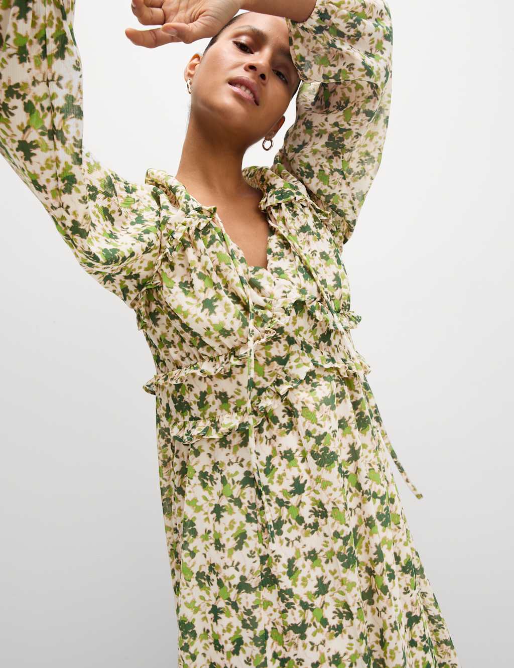 Chiffon Floral V-Neck Midaxi Waisted Dress 3 of 6