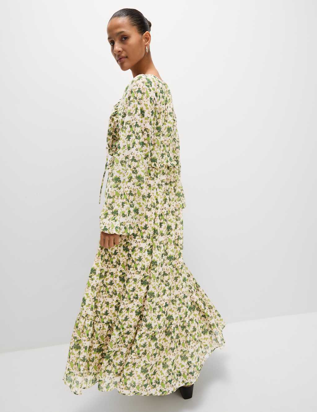 Chiffon Floral V-Neck Midaxi Waisted Dress 6 of 6
