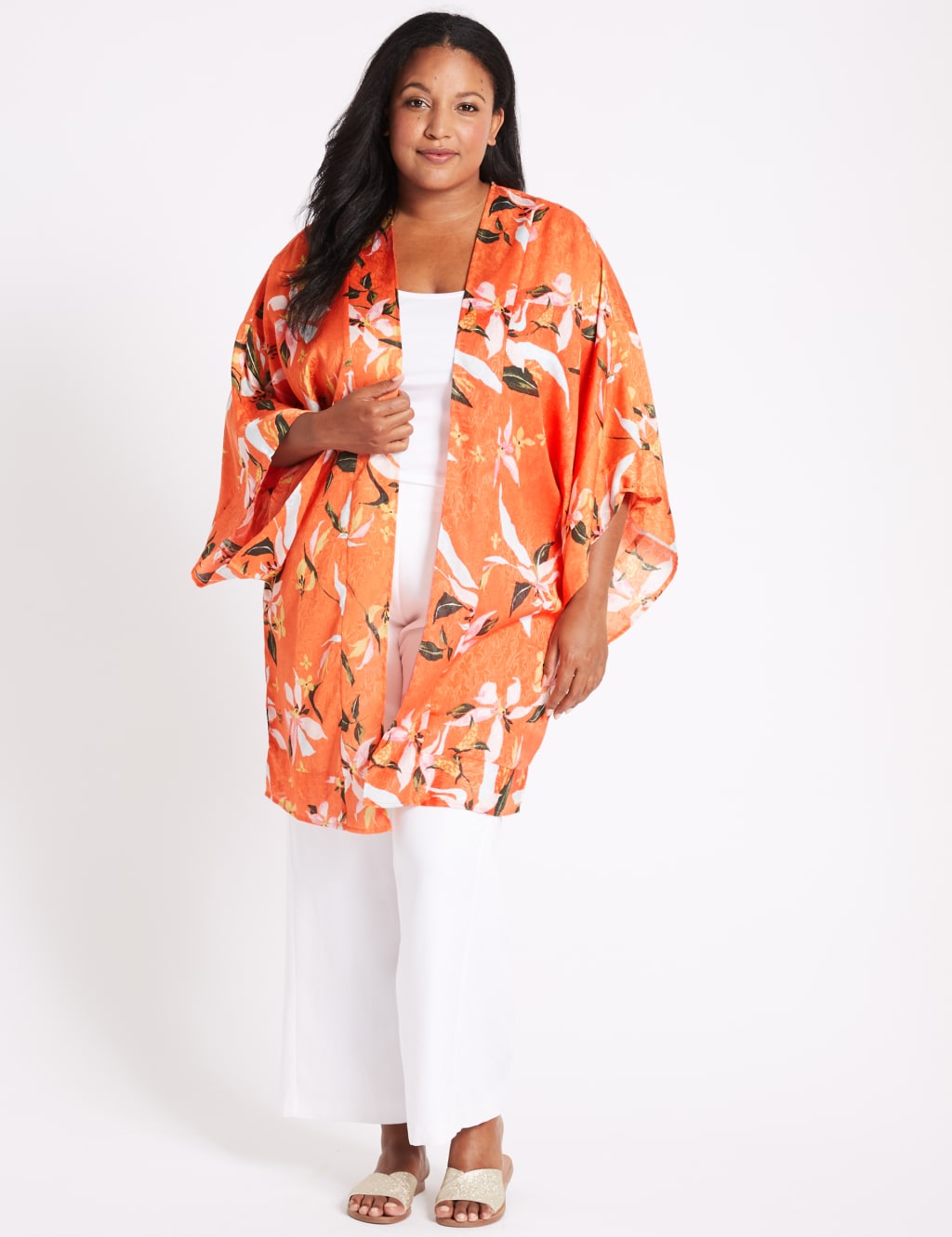 Curve kimono store