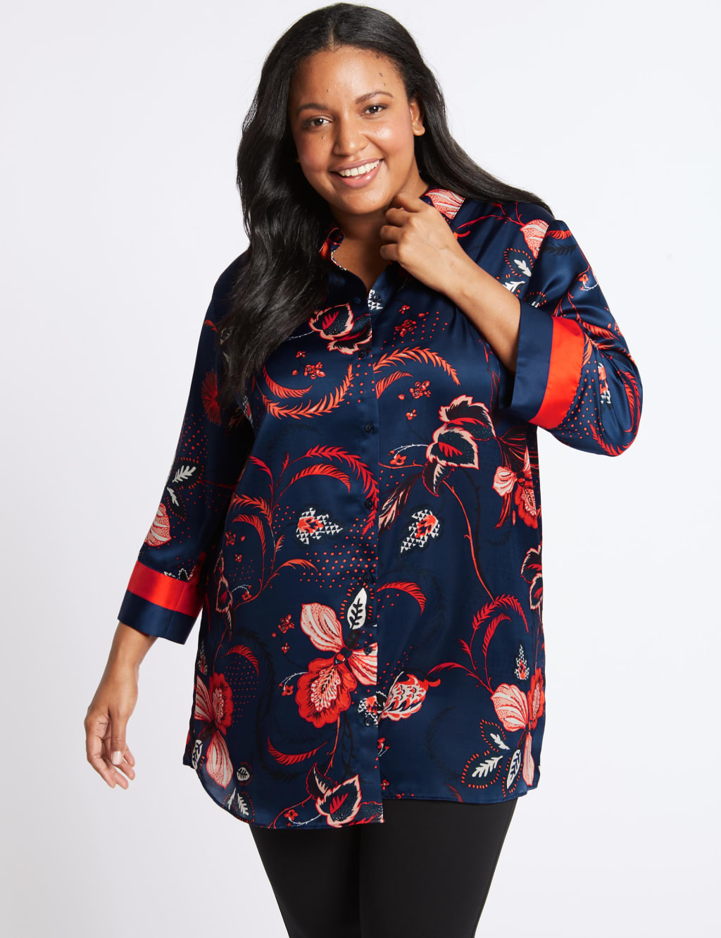 M&s curve tops store
