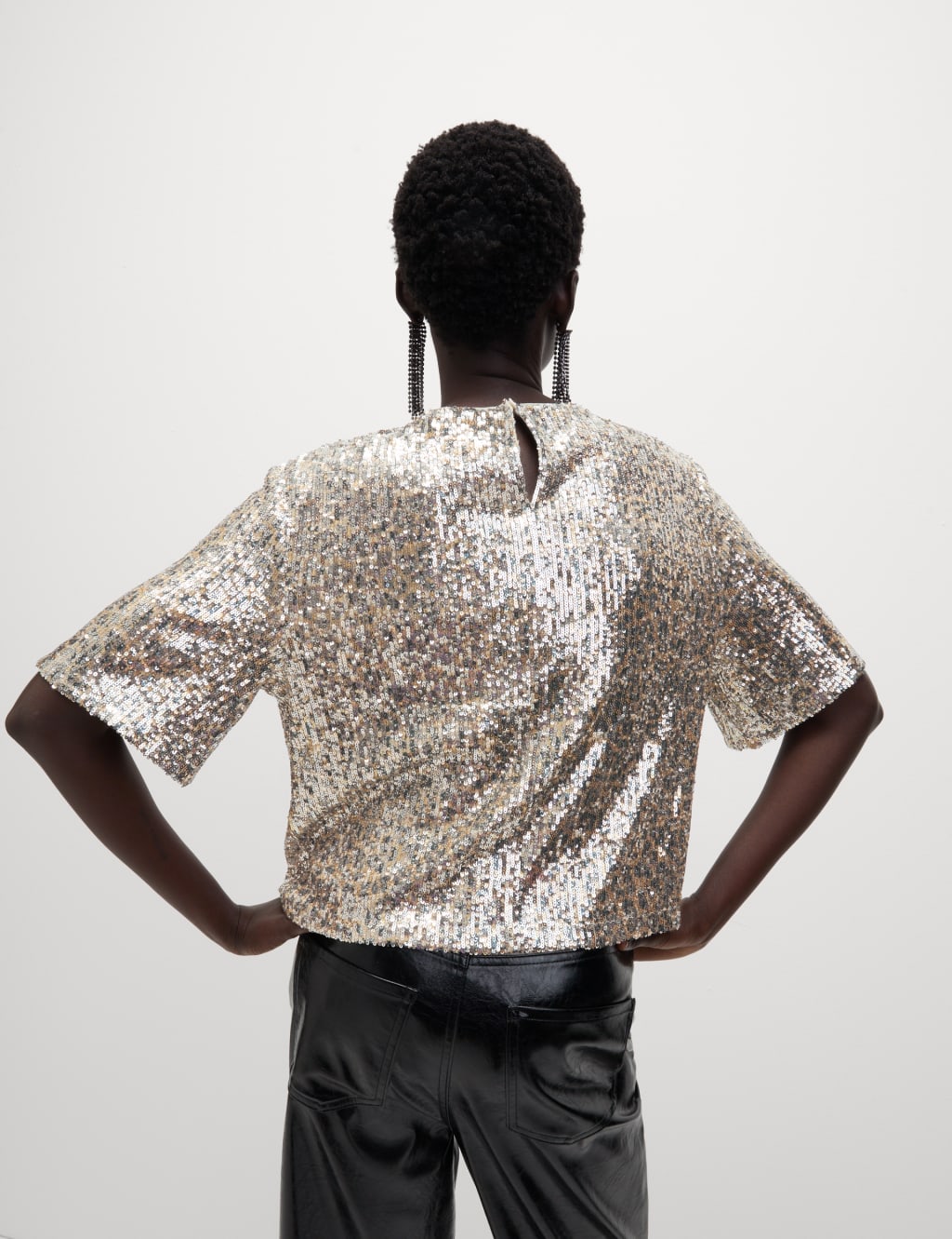 Short sleeve sparkly top discount