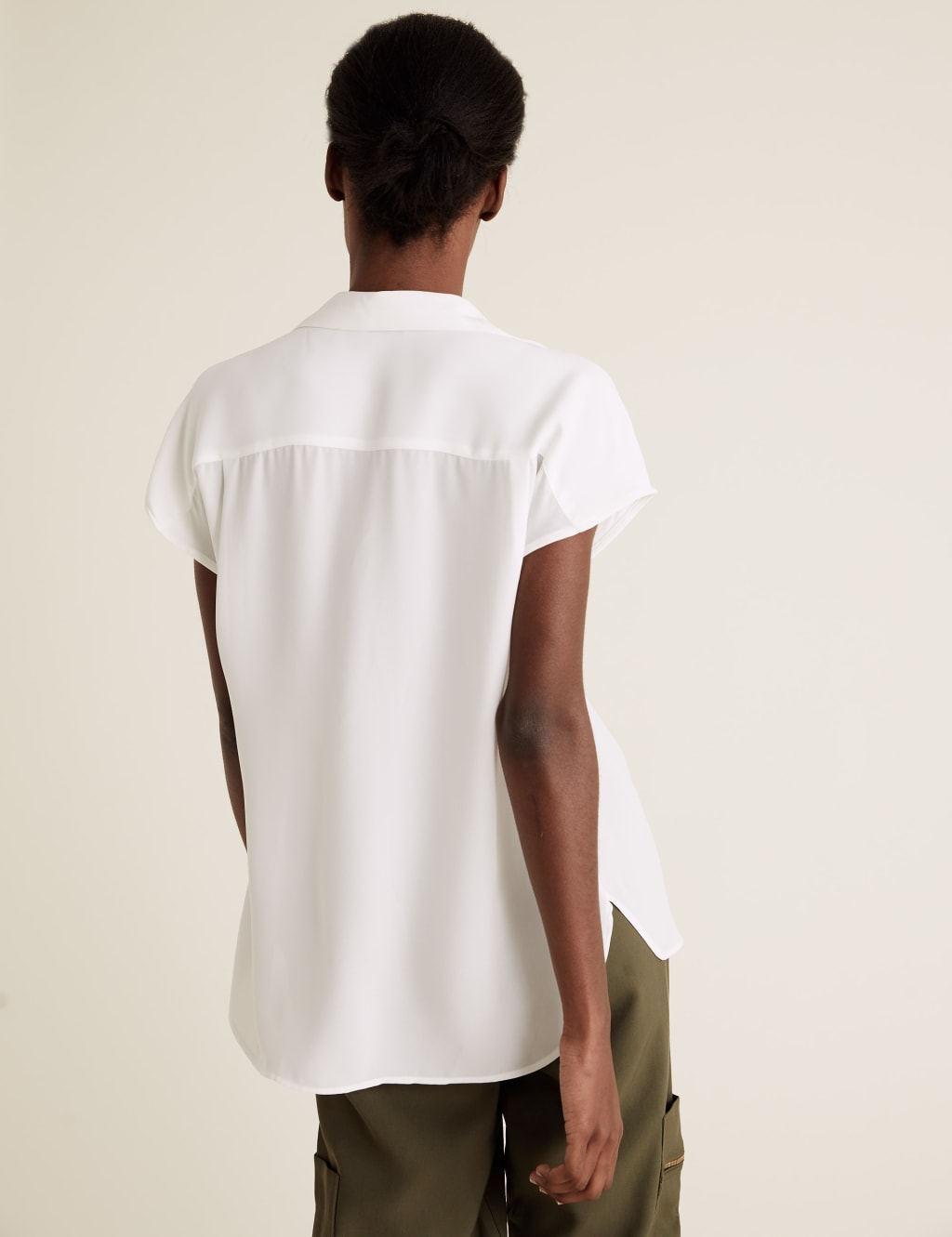 Collared Sleeveless Shell Top 4 of 6