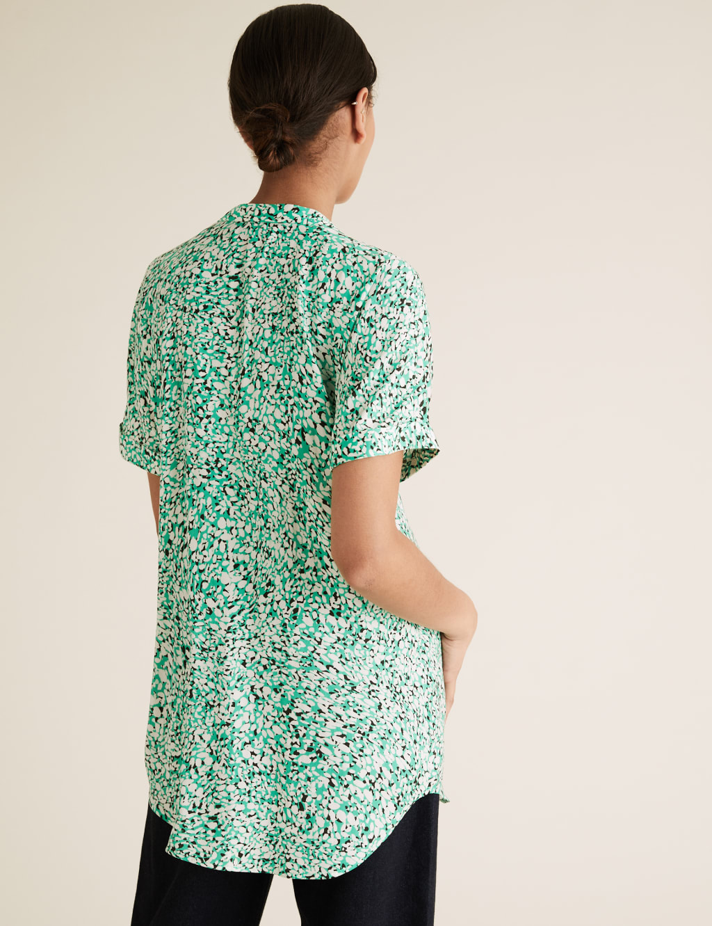 Printed V-Neck Short Sleeve Tunic 5 of 5