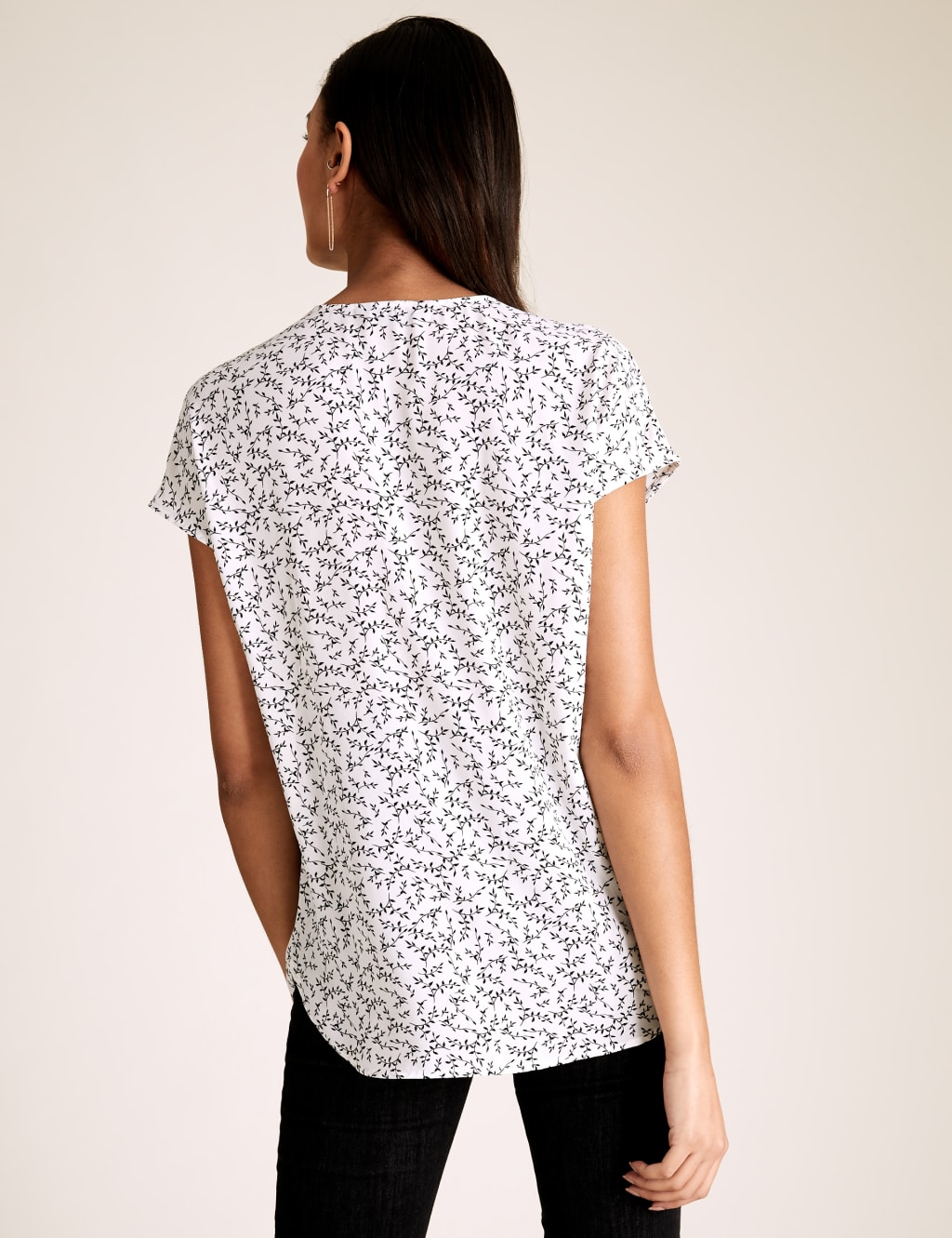 Leaf Print V-Neck Sleeveless Shell Top 5 of 5