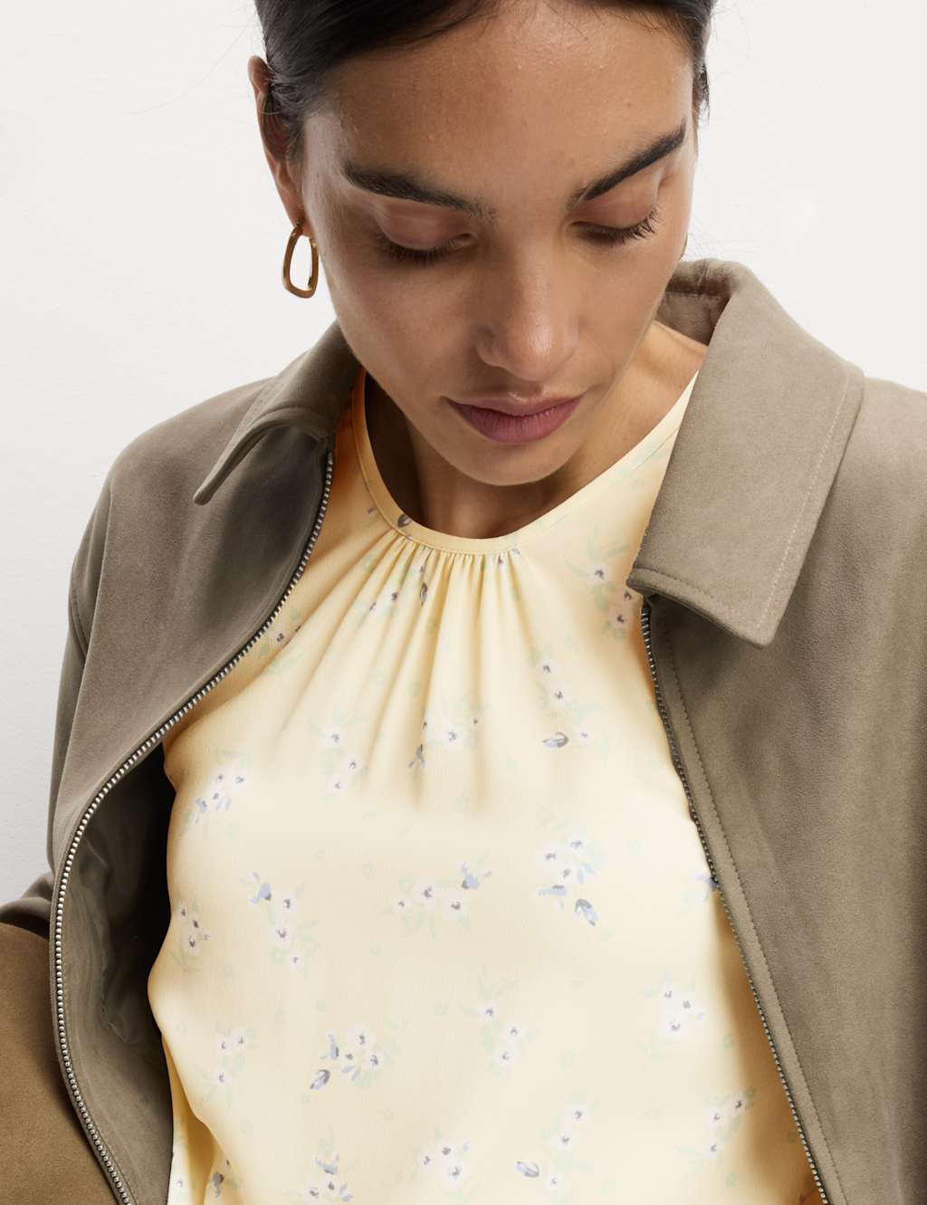 Floral Regular Fit Puff Sleeve Top 6 of 6