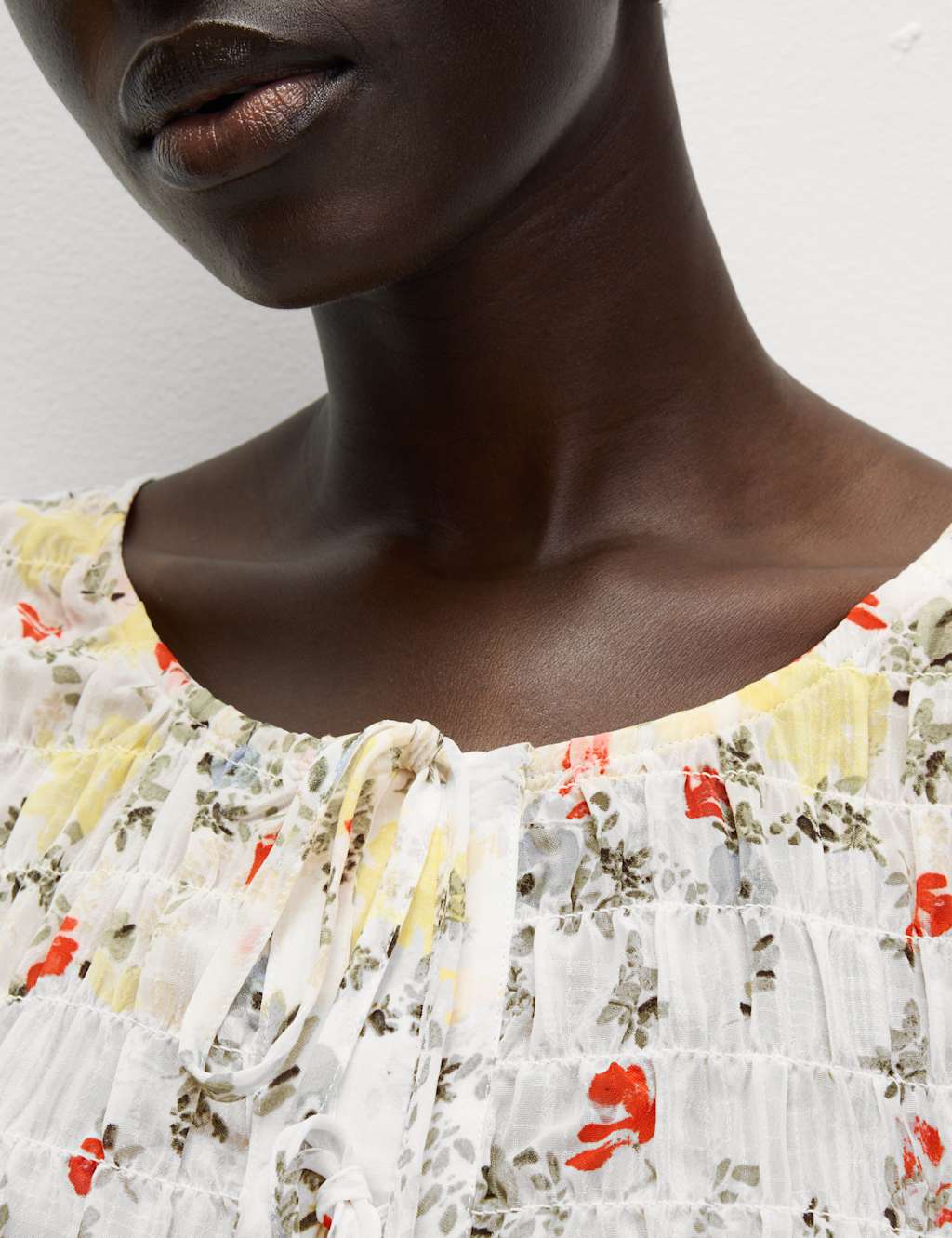 Printed Shirred Tie Detail Puff Sleeve Blouse 4 of 6
