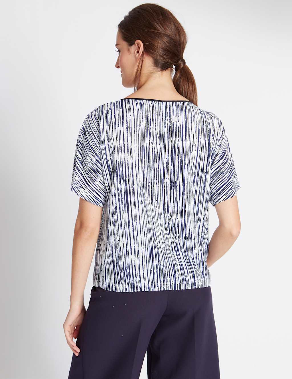 Scratch Line Short Sleeve Shell Top 3 of 4