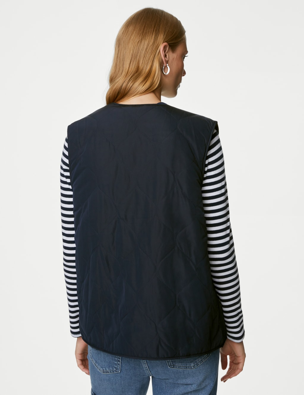 Quilted Reversible Borg Lined Gilet 7 of 10