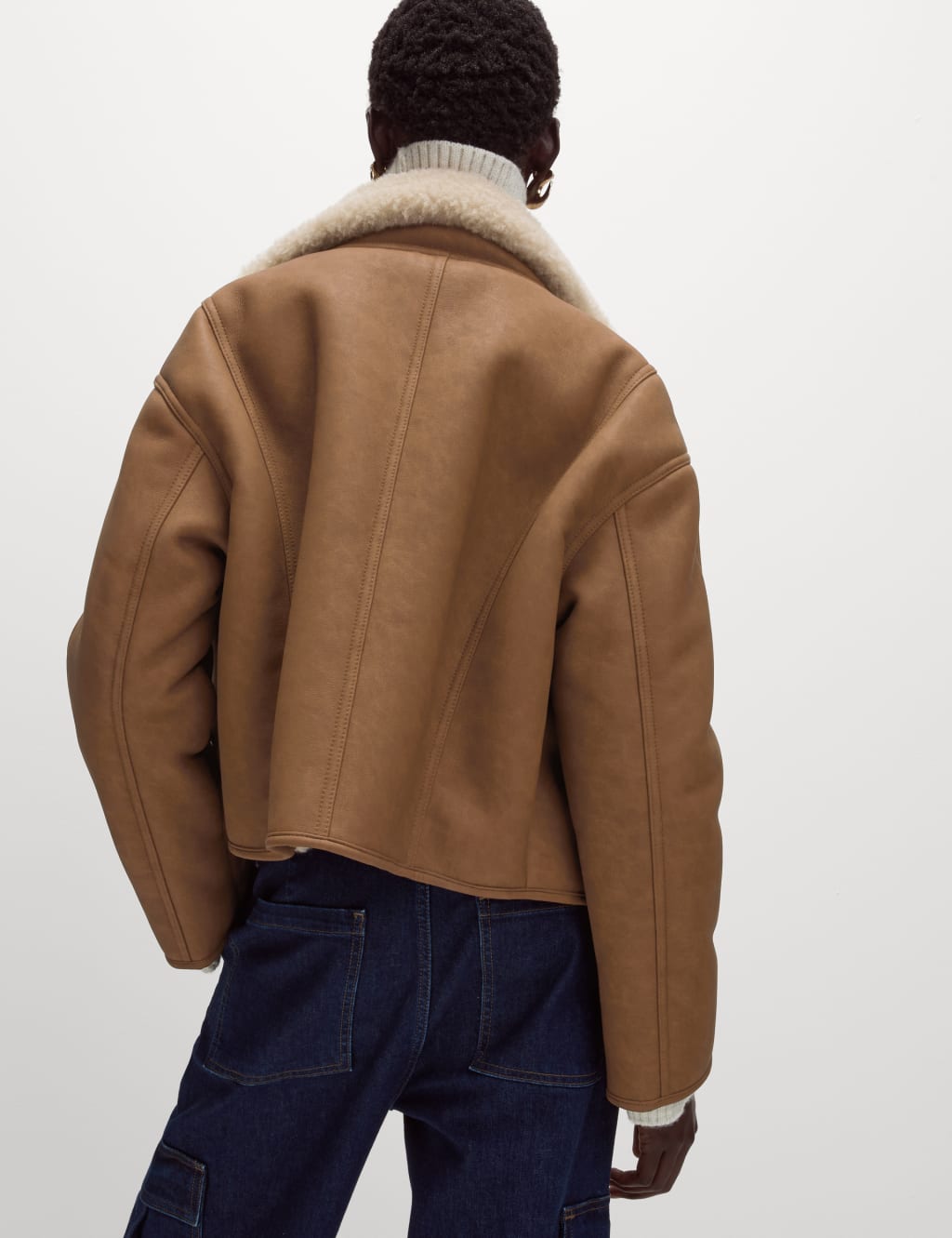 Women's short shearling jacket discount