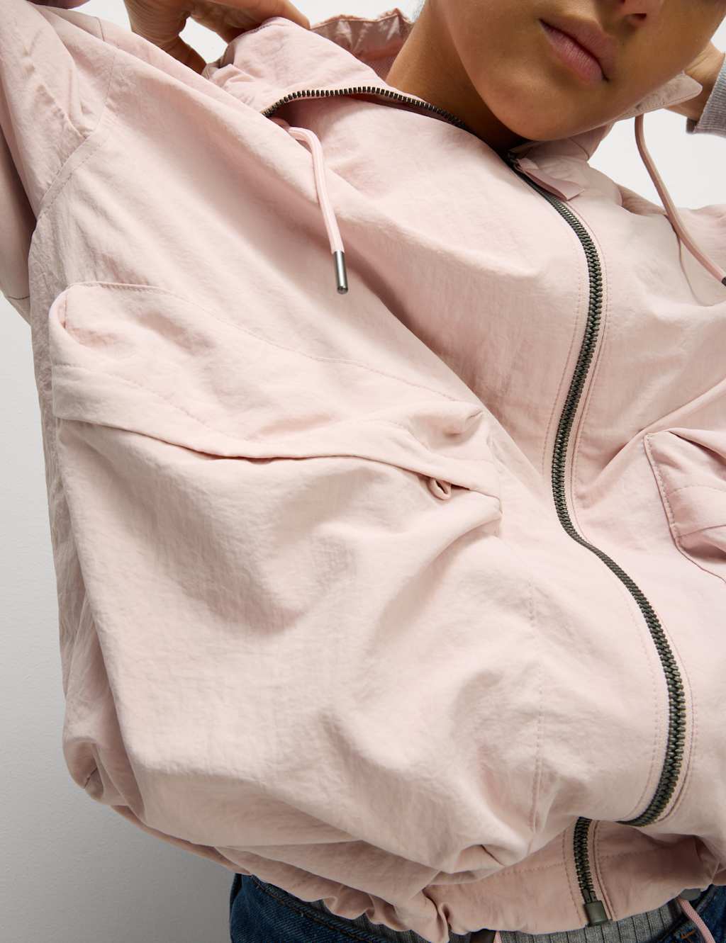 Lightweight Hooded Rain Jacket 4 of 7