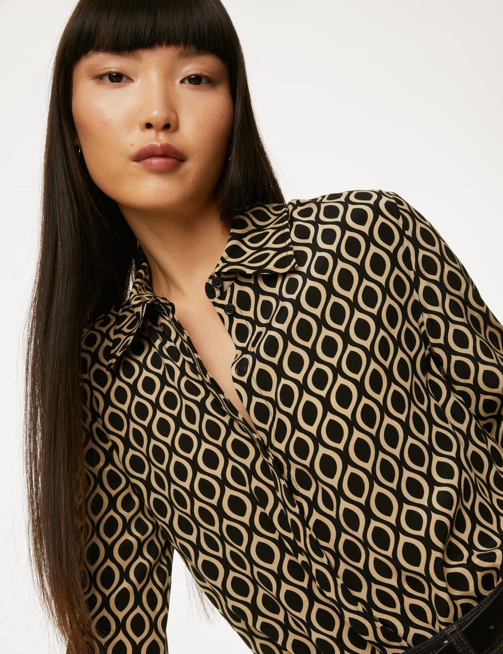 Cupro Rich Printed Collared Shirt 4 of 5