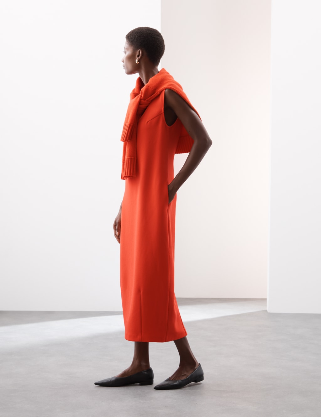 Scoop Neck Midi Column Dress
