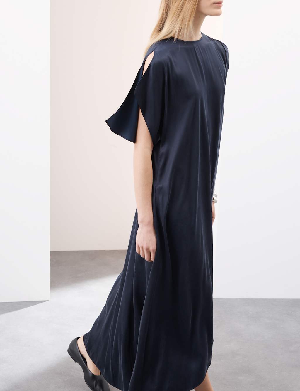 Cupro Rich Split Sleeve Maxi Dress 7 of 7