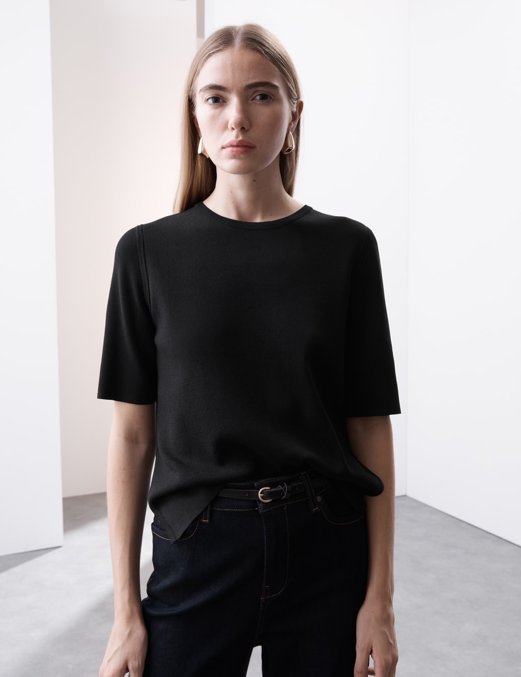 Round neck t shirt with coat shop