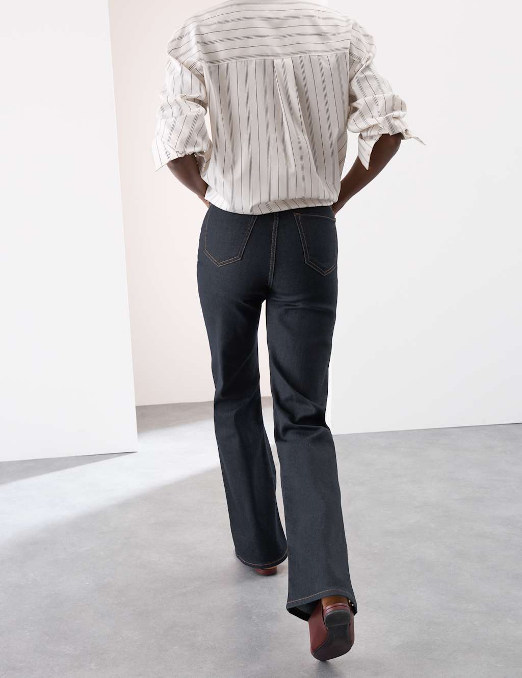 High Waisted Flared Jeans 7 of 7