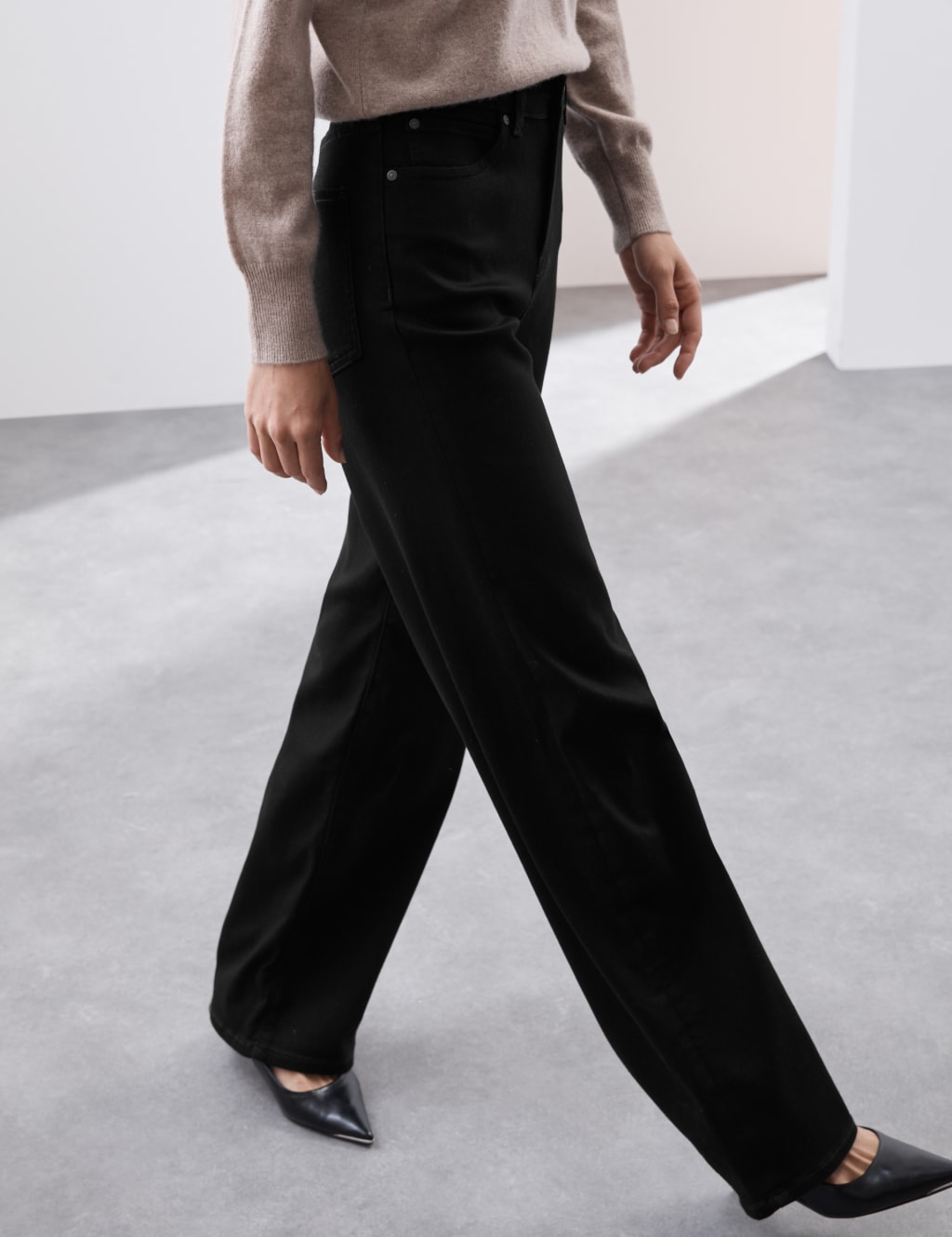 Lyocell Blend Wide Leg Jeans 7 of 7