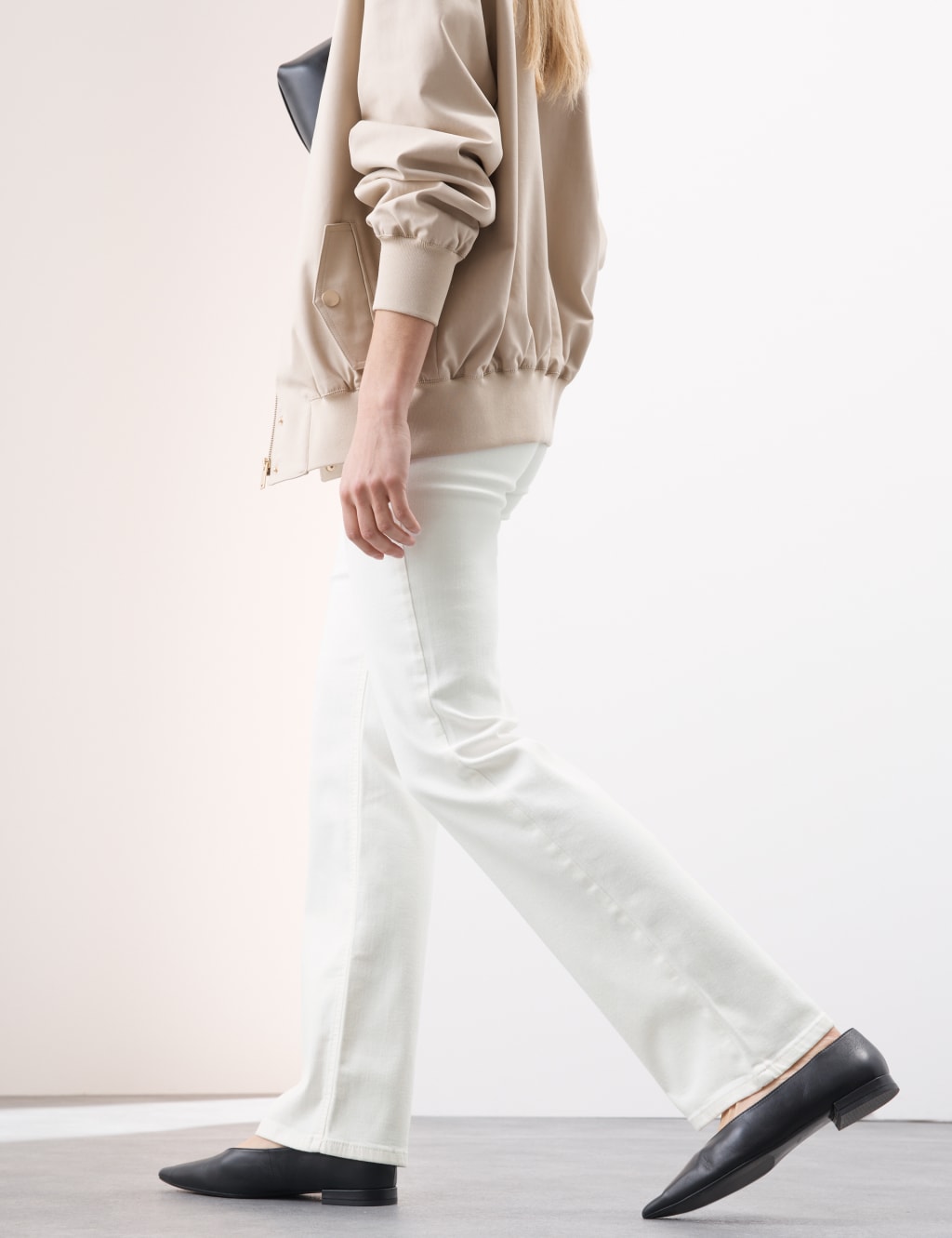 Lyocell Blend High Waisted Flared Jeans 4 of 7
