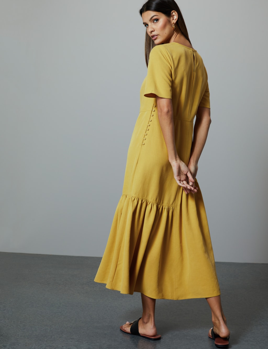 Asymmetric Relaxed Midi Dress 4 of 4