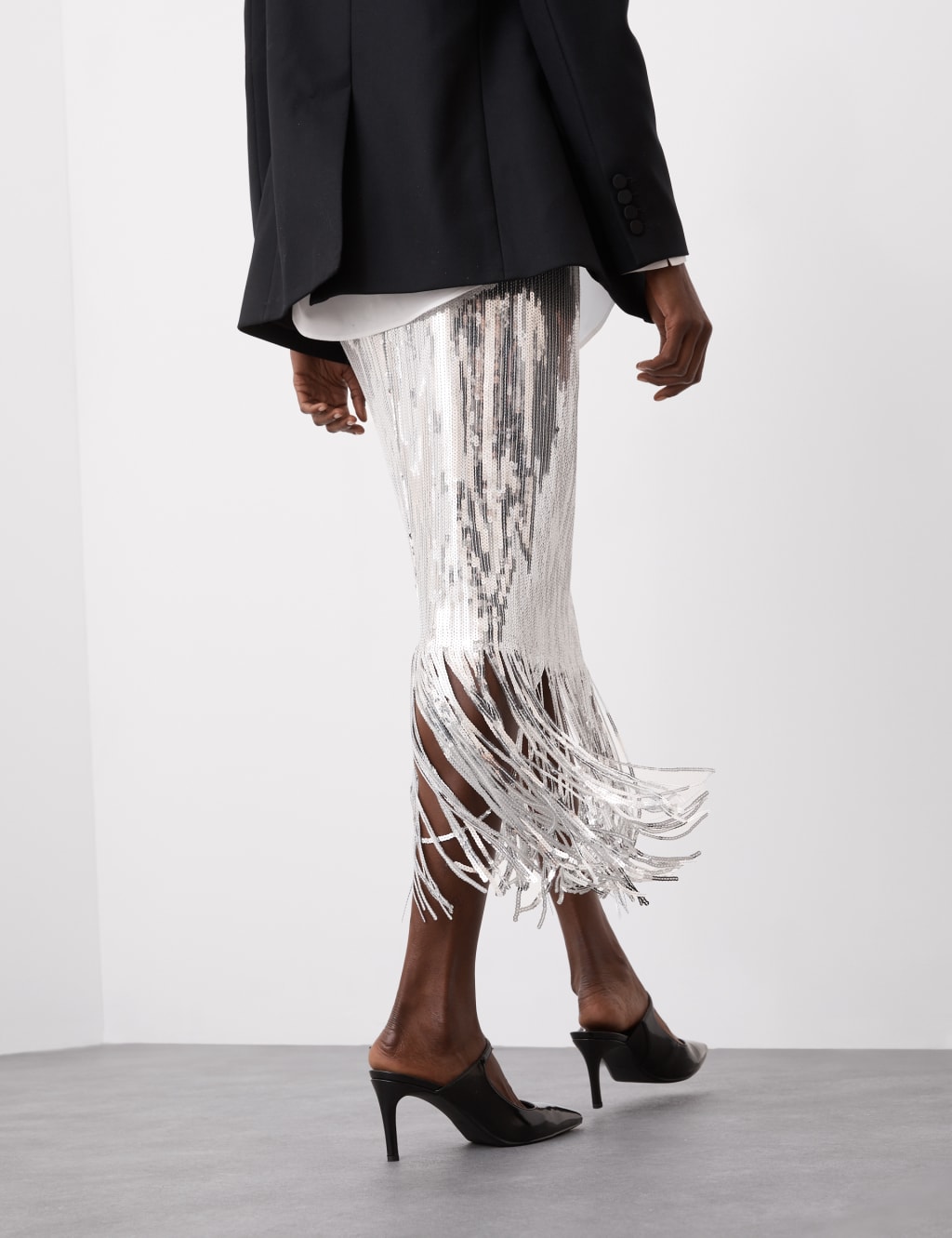 Fringe skirt knee length 2025