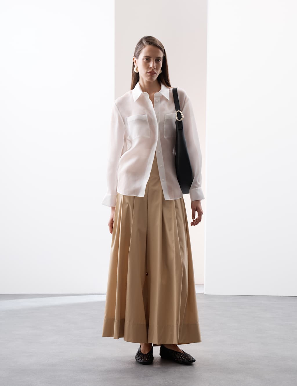 Pleat Front Super Wide Leg Trousers 3 of 6