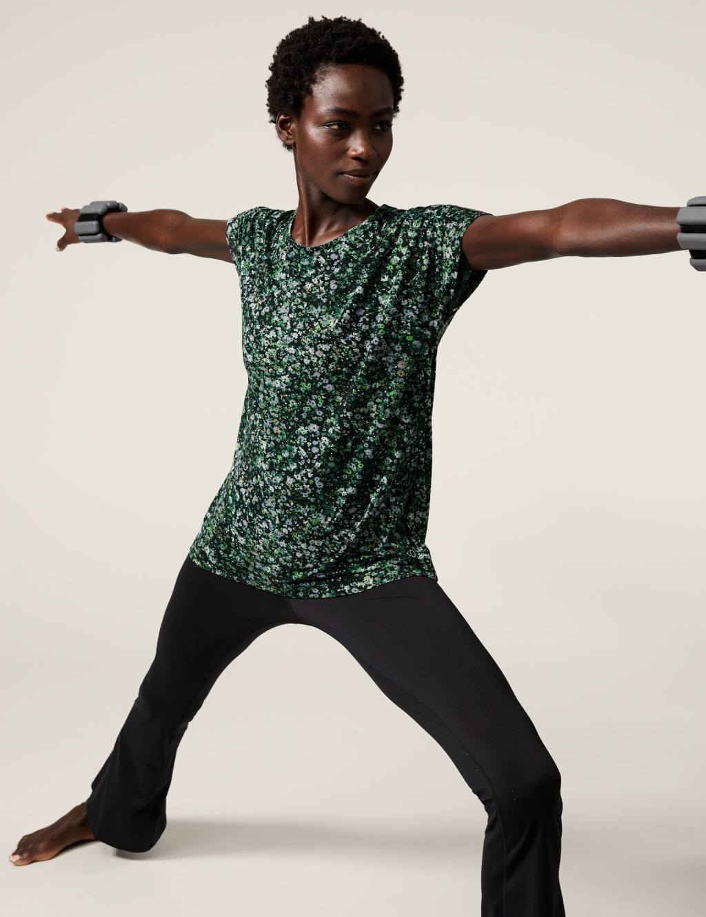 Yoga tops with short sleeves discount