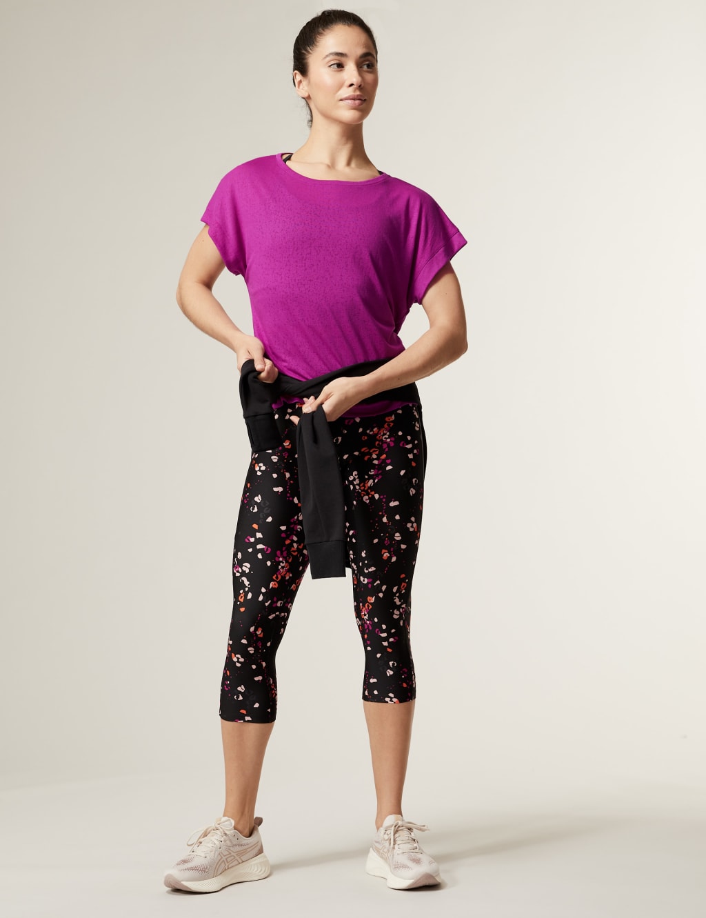 Lightweight Scoop Neck Relaxed T-Shirt 4 of 7
