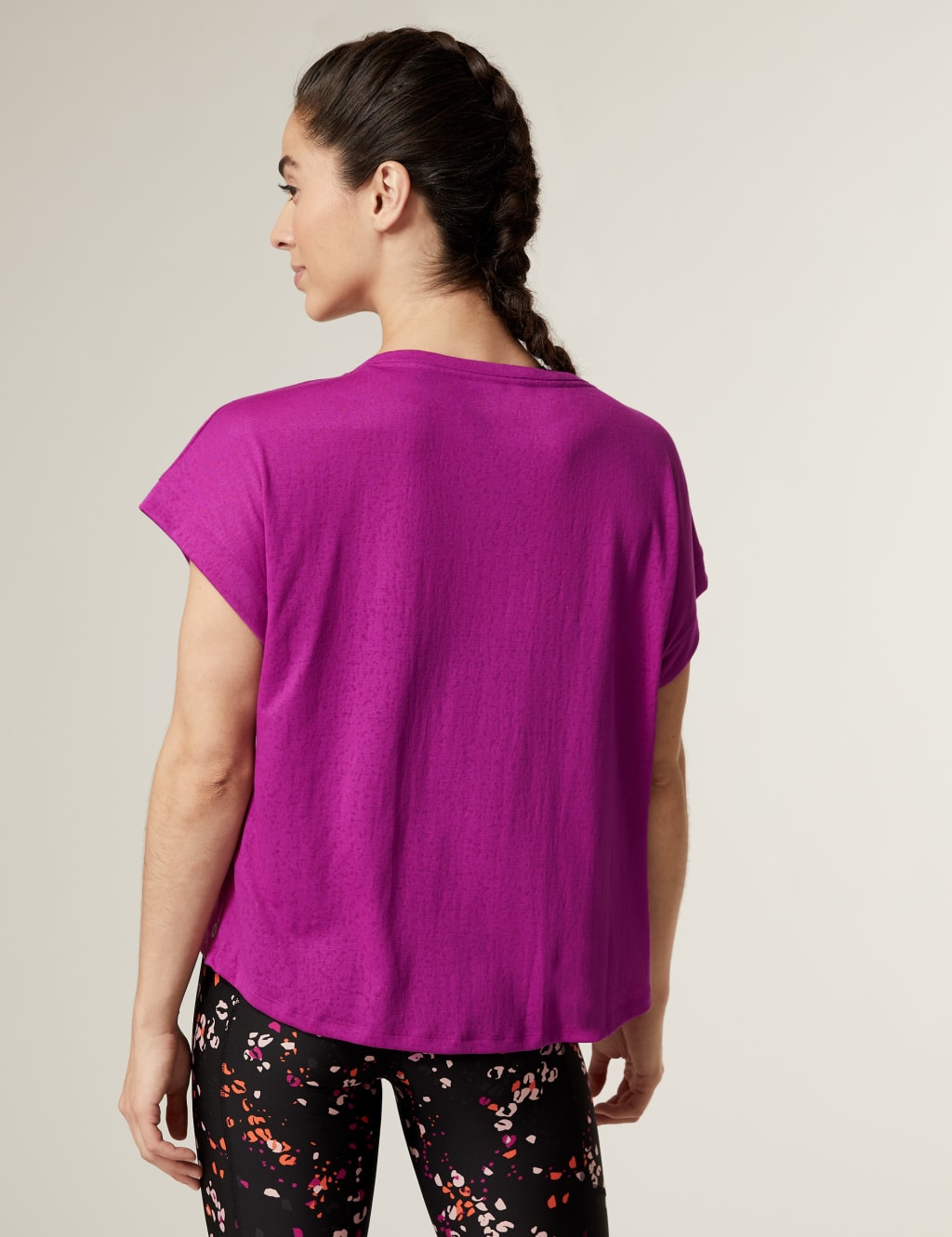 Lightweight Scoop Neck Relaxed T-Shirt 6 of 7