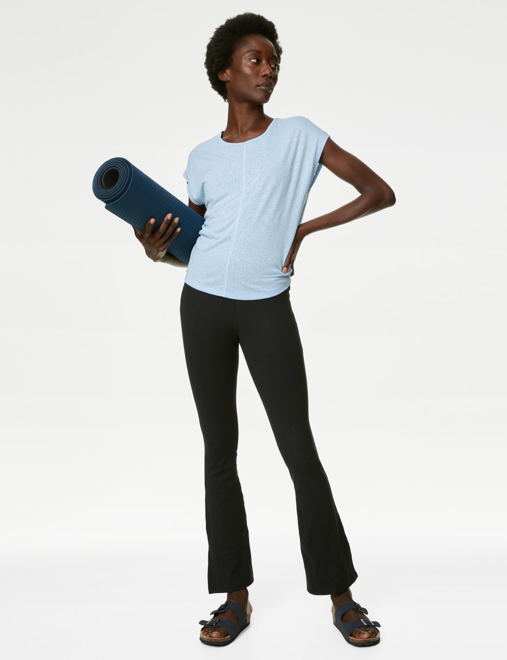 Scoop Neck Twist Back Yoga T-Shirt 4 of 6