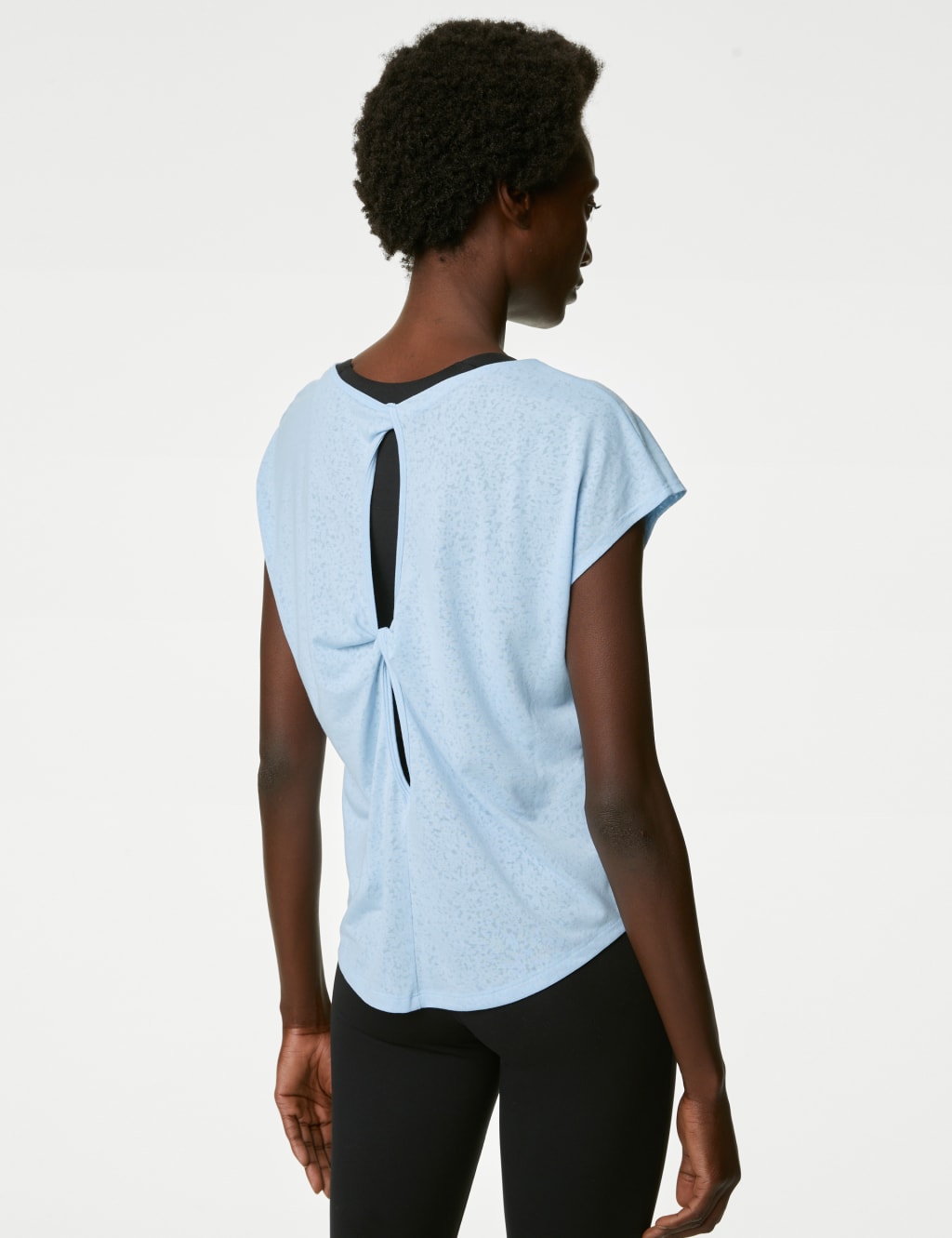 Scoop Neck Twist Back Yoga T-Shirt 5 of 6