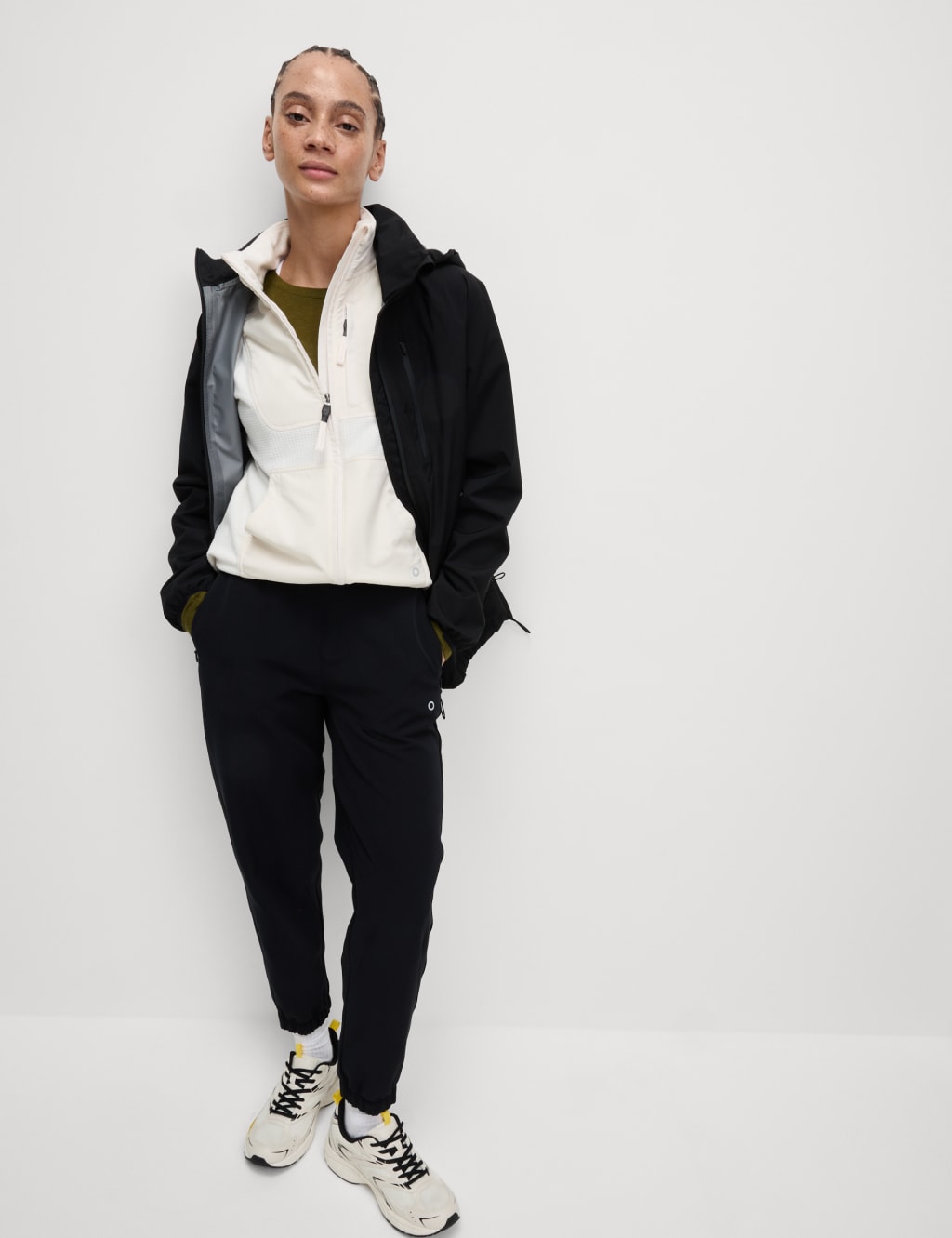 Stormwear™ Slim Fit 7/8 Walking Trousers 4 of 6