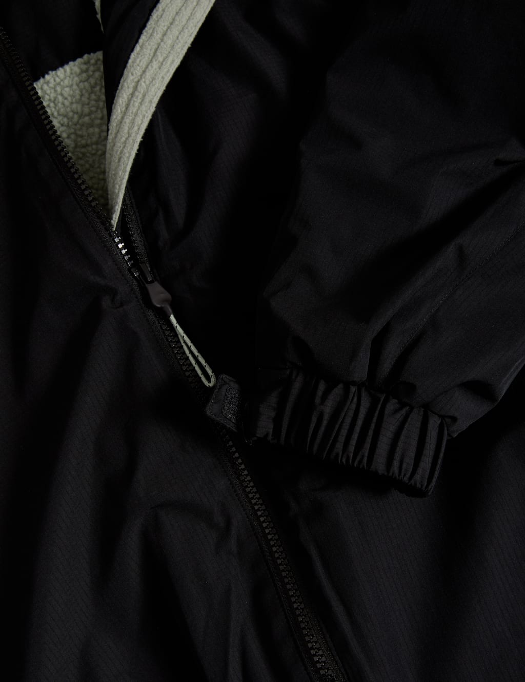 Stormwear™ Borg Lined Changing Robe 9 of 9