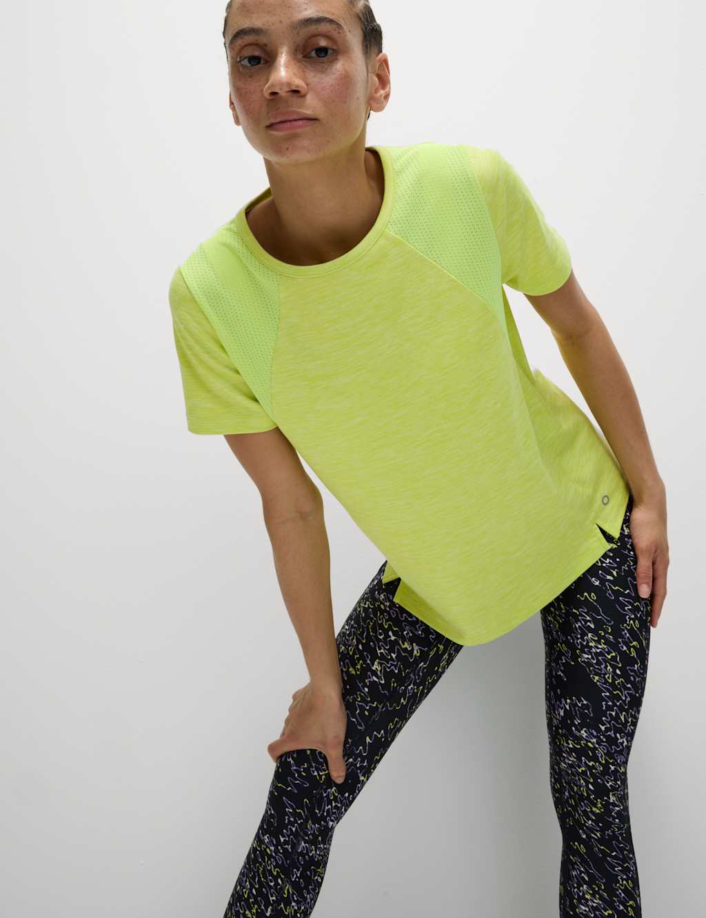 Round Neck Mesh Panel Relaxed T-Shirt 4 of 6