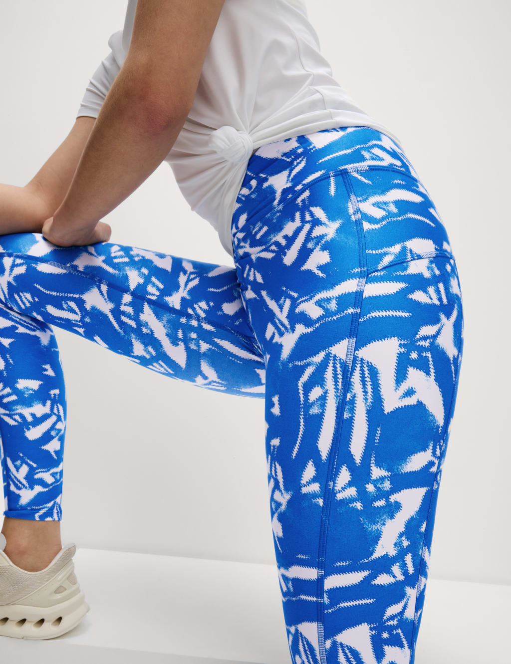 Go Move Printed High Waisted Gym Leggings 4 of 6