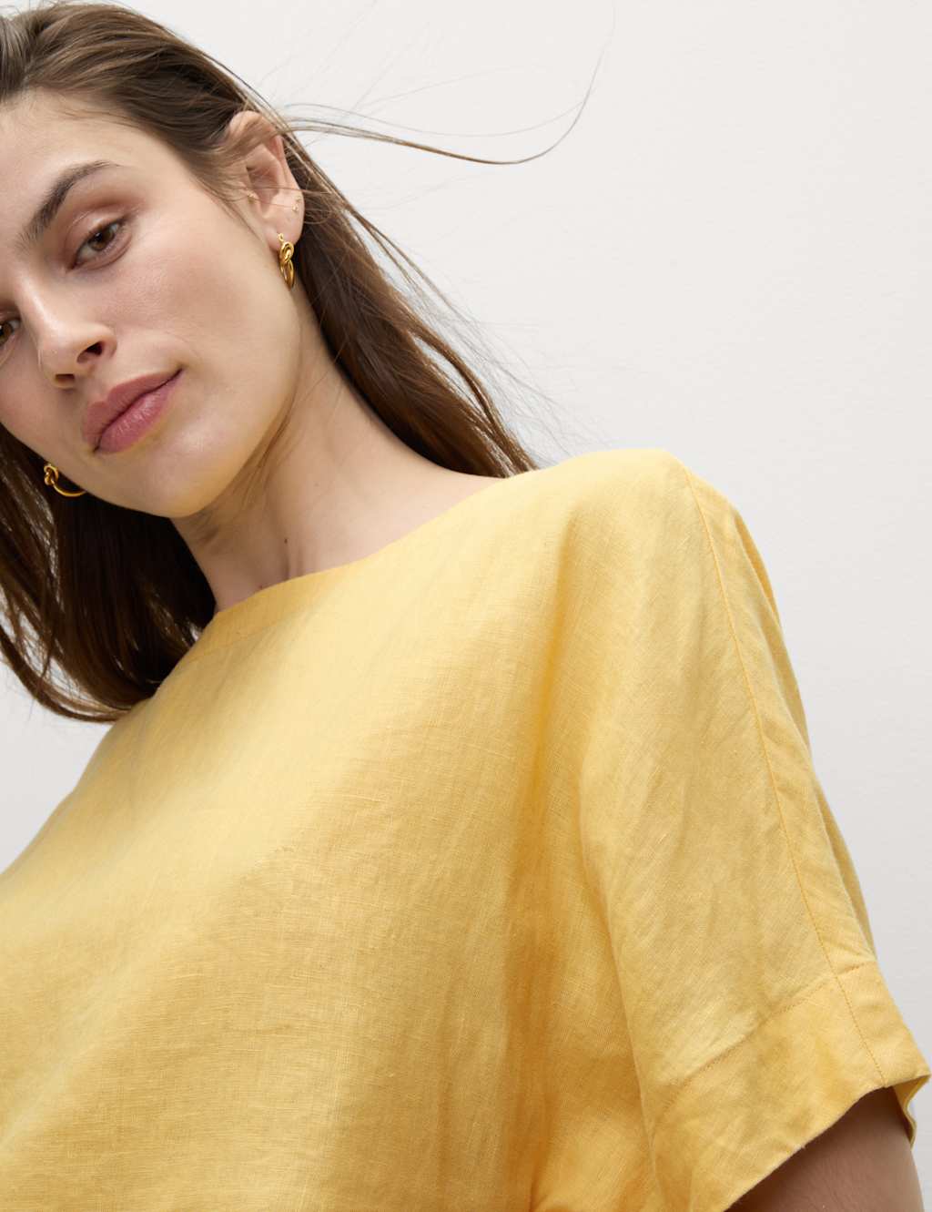 Pure Linen Relaxed T-Shirt 3 of 6
