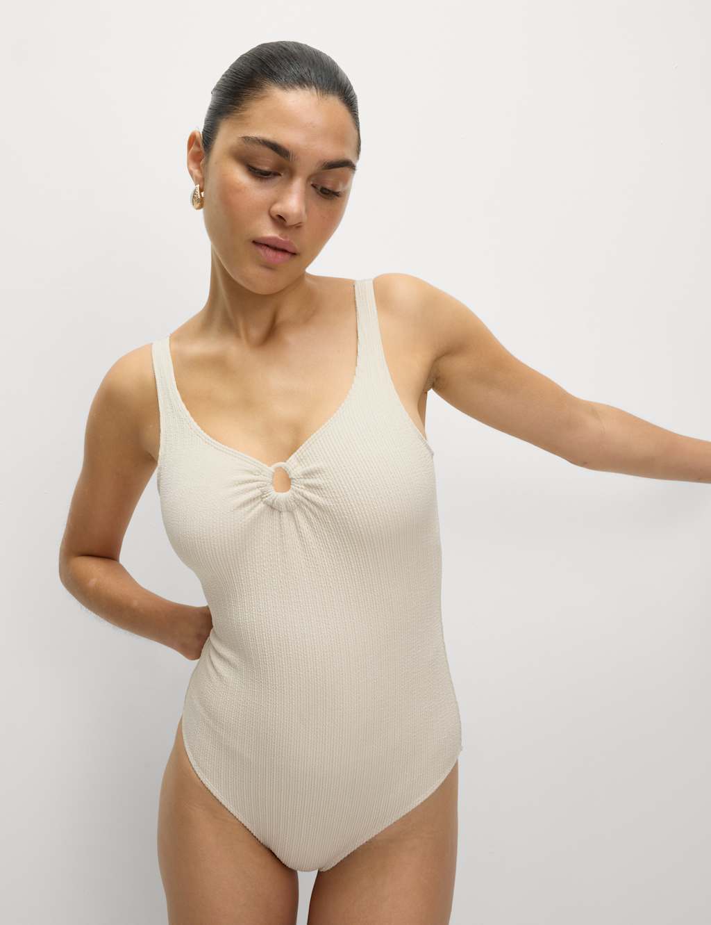 Textured Ring Detail Scoop Neck Swimsuit 4 of 4