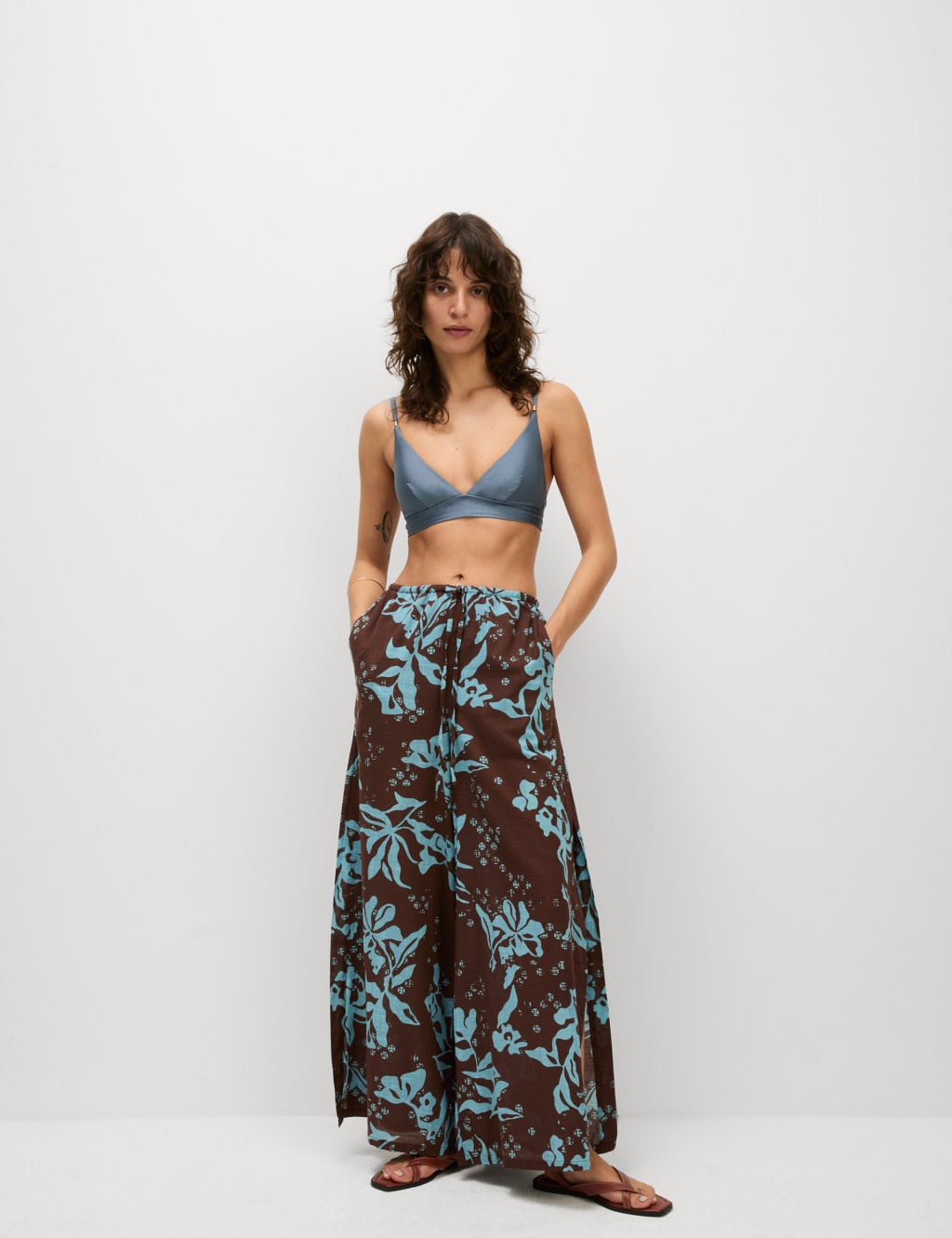 Padded Trim Detail Plunge Bikini Top 4 of 4