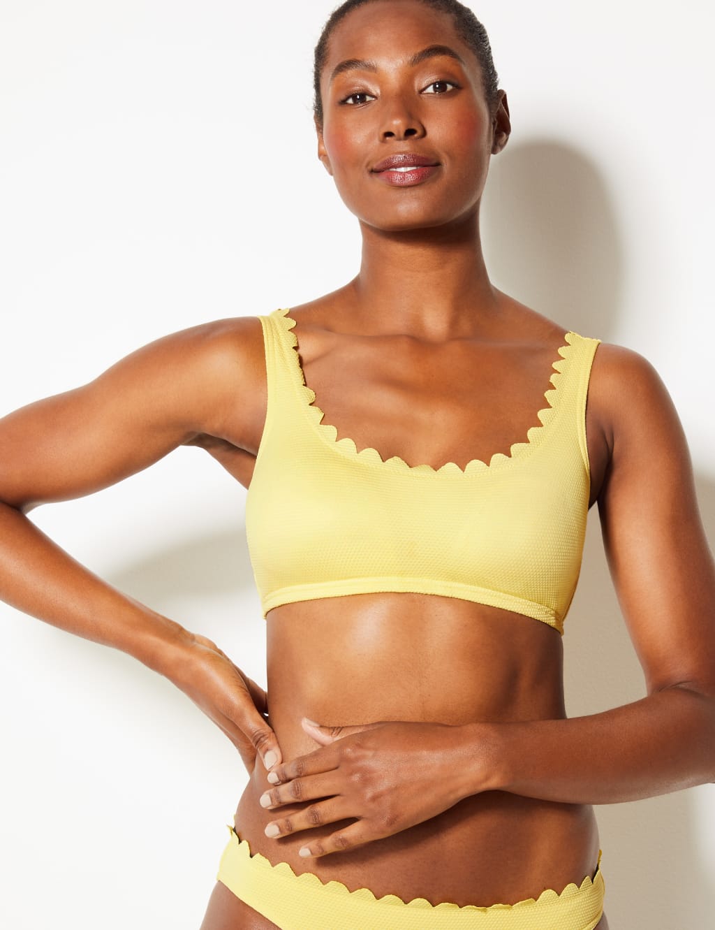 Textured Scallop Trim Scoop Neck Bikini Top 1 of 4