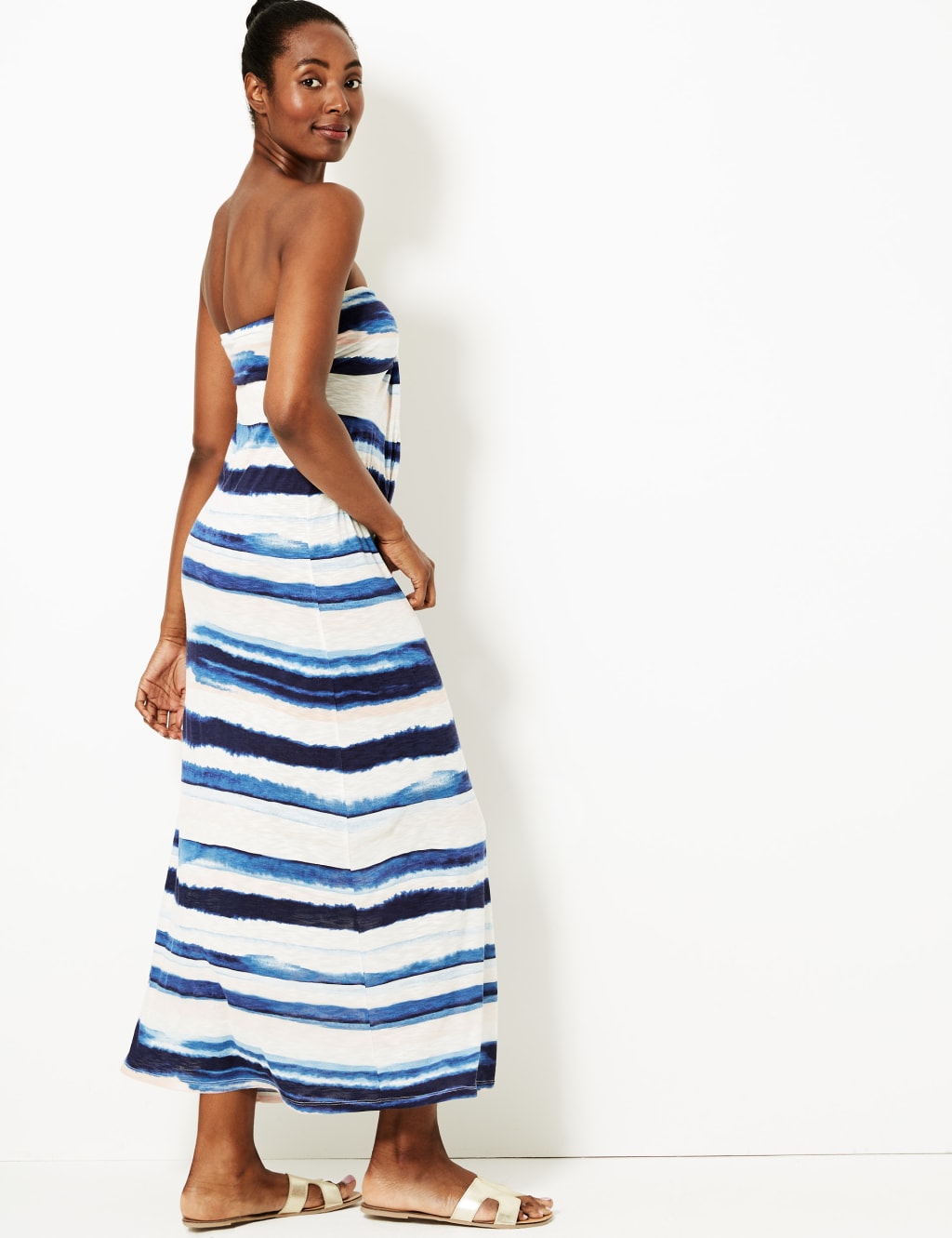 Stripe beach dress shop